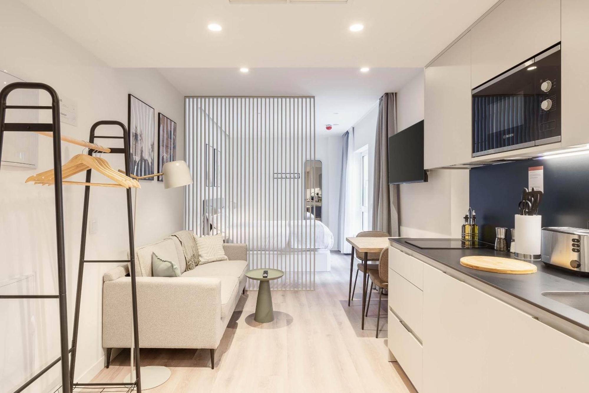Limehome Madrid Calle De Juan Hurtado De Mendoza المظهر الخارجي الصورة